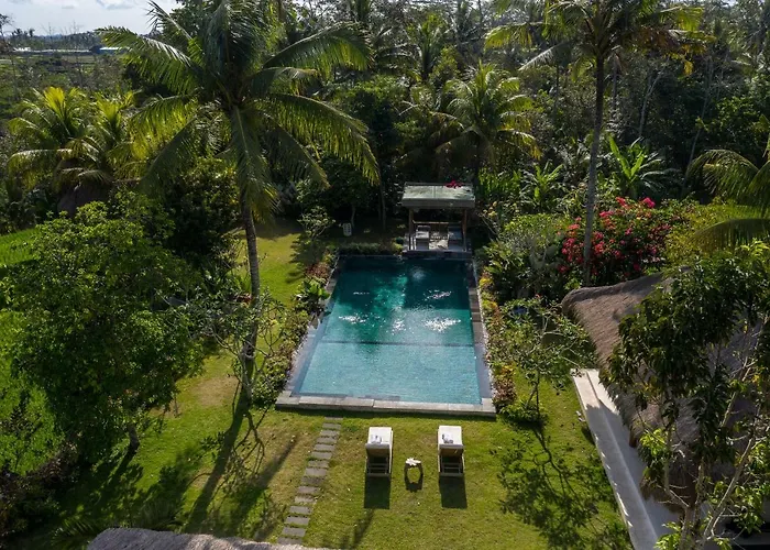 Arcadia Villa *